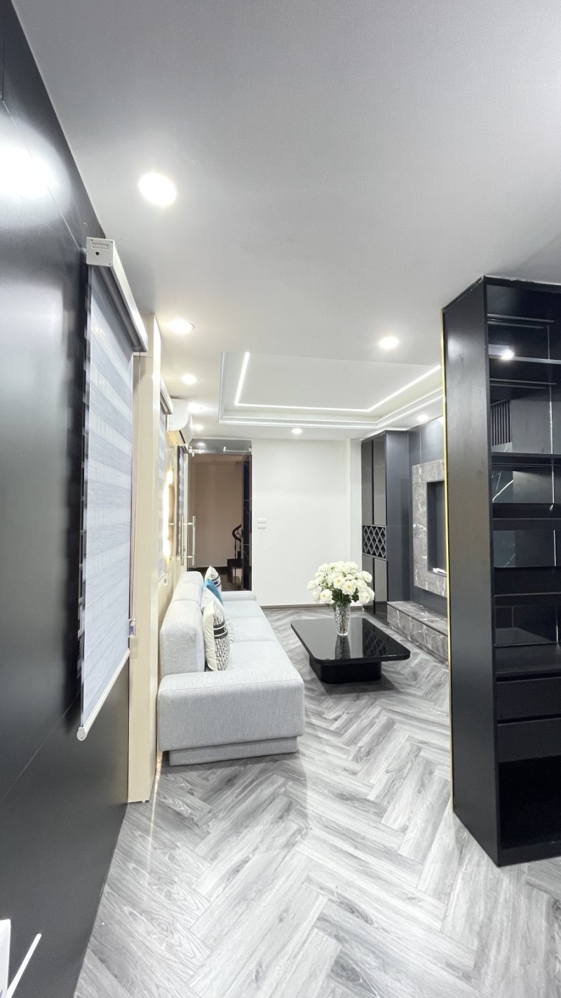 Bán nhà Thạch Bàn,Long Biên 7 tầng,45m oto tránh nhỉnh 10 tỷ - Ảnh 2